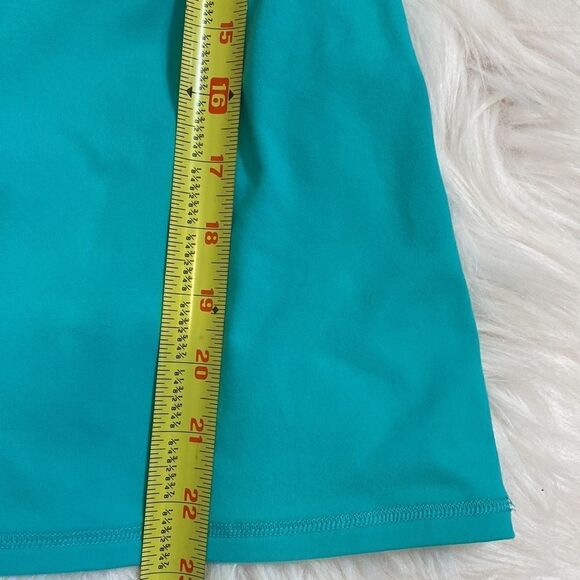 Victoria’s Secret green tank top with built in bra size M - Picture 7 of 8